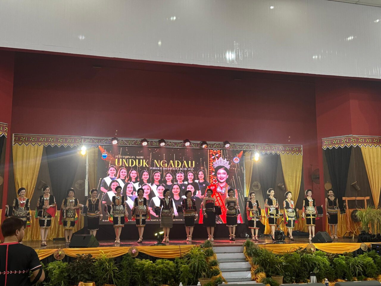 PESTA KAAMATAN | PEJABAT DAERAH KOTA BELUD